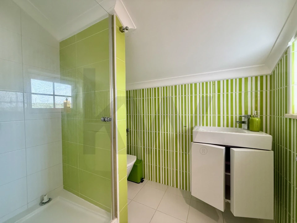 Moradia T5 para Venda em São Bras e São Lourenço Foto 36