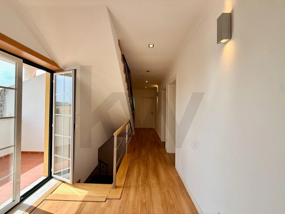 Moradia T5 para Venda em São Bras e São Lourenço Foto 17