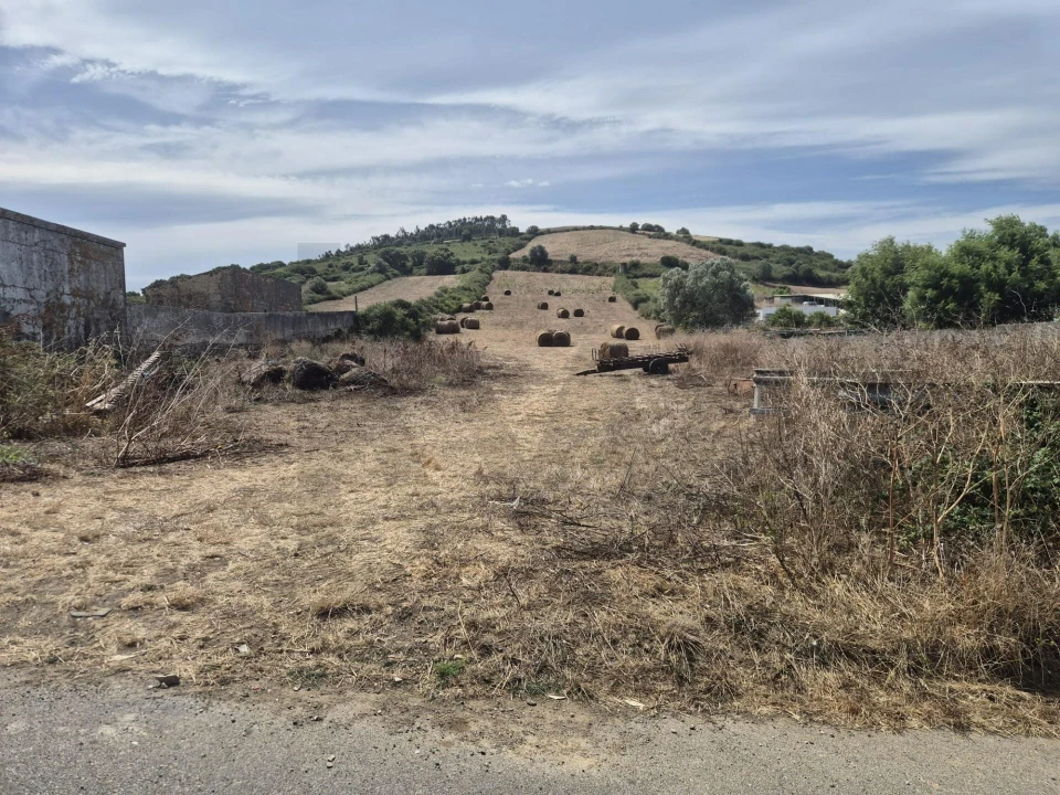 Terreno para Venda em Venda do Pinheiro e Santo Estêvão das Galés Foto 2