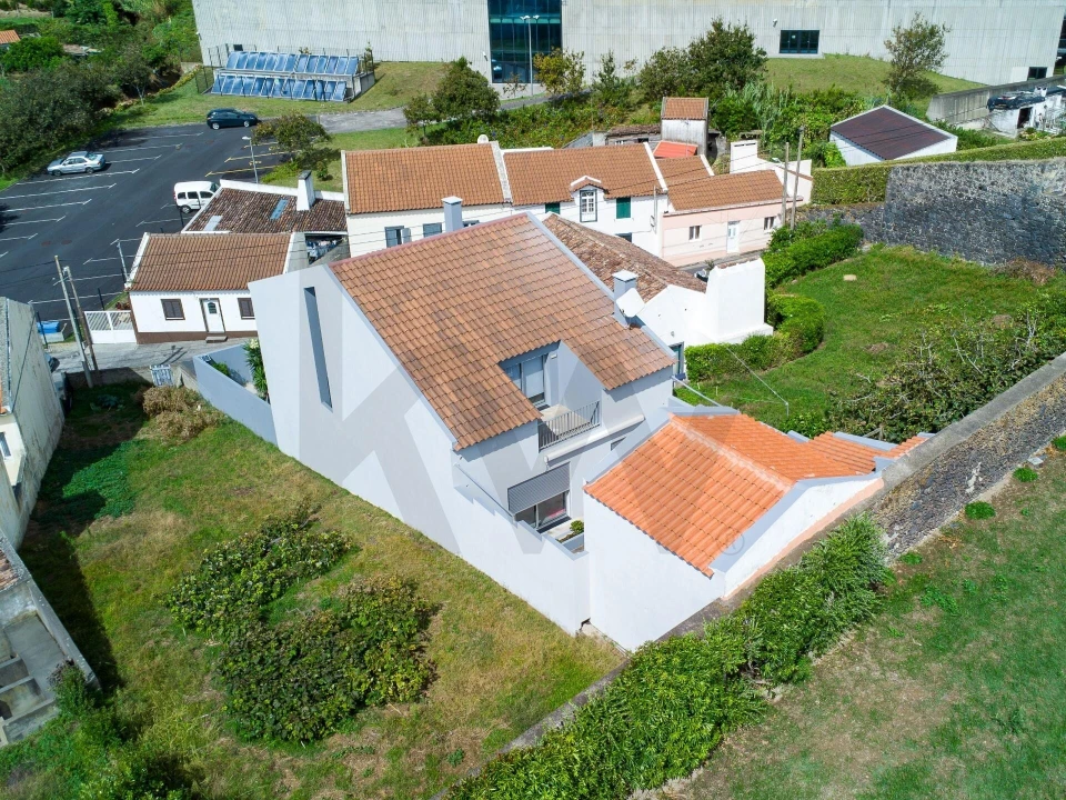 Moradia T2 para Venda em Ponta Garça Foto 25