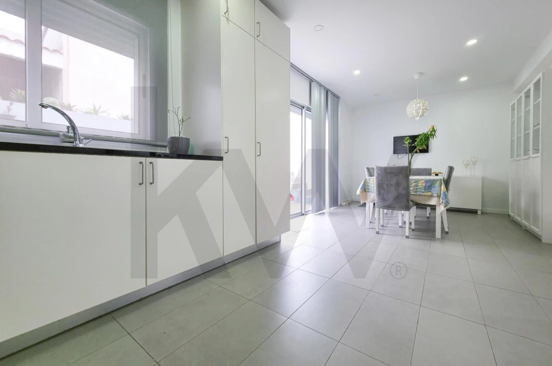 Moradia T2 para Venda em Ponta Garça Foto 7