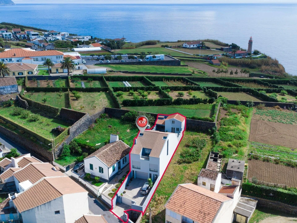 Moradia T2 para Venda em Ponta Garça Foto 3