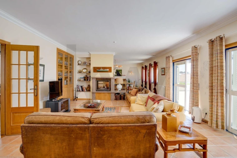 Moradia T5 para Venda em Colares Foto 5