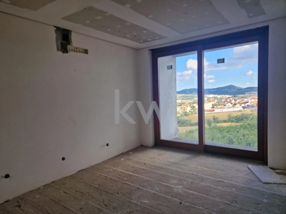 Terreno para Venda em Milharado Foto 4