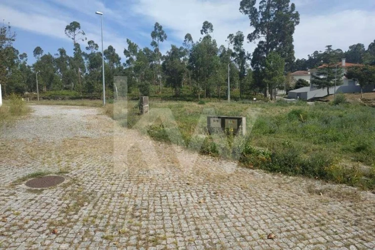 Terreno para Venda em Palmeira de Faro e Curvos Foto 8
