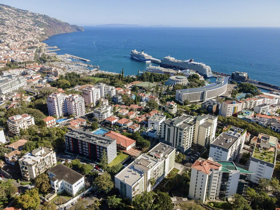 Loja para Venda em Funchal (São Pedro) Foto 12