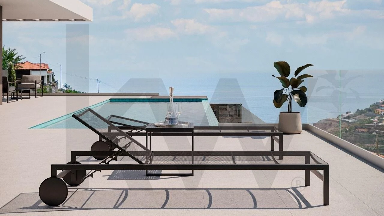 Moradia T4 para Venda em Ribeira Brava Foto 6