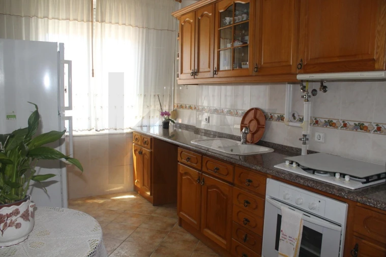 Apartamento T2 para Venda em Falagueira-Venda Nova Foto 4