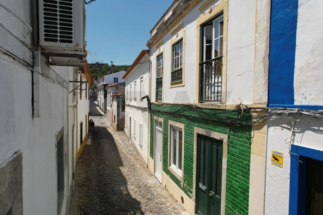 Prédio para Venda em Nossa Senhora da Vila, Nossa Senhora do Bispo e Silveiras Foto 1