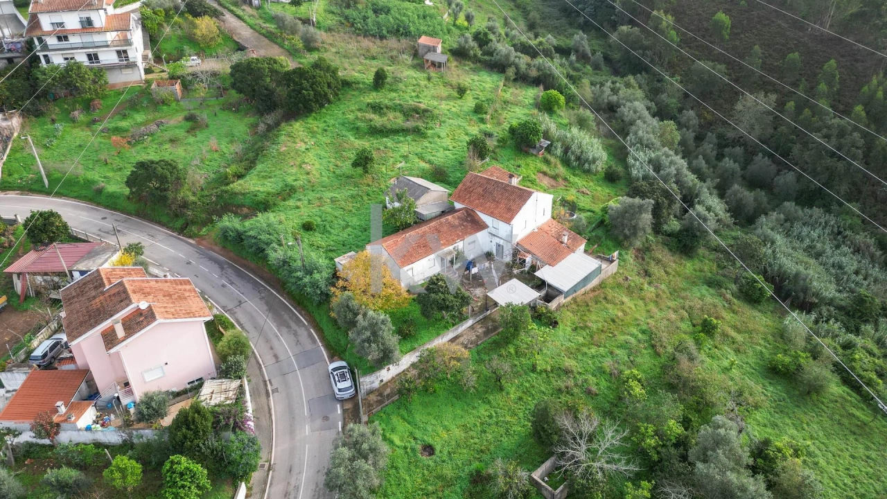 Moradia T3 para Venda em Ceira Foto 2