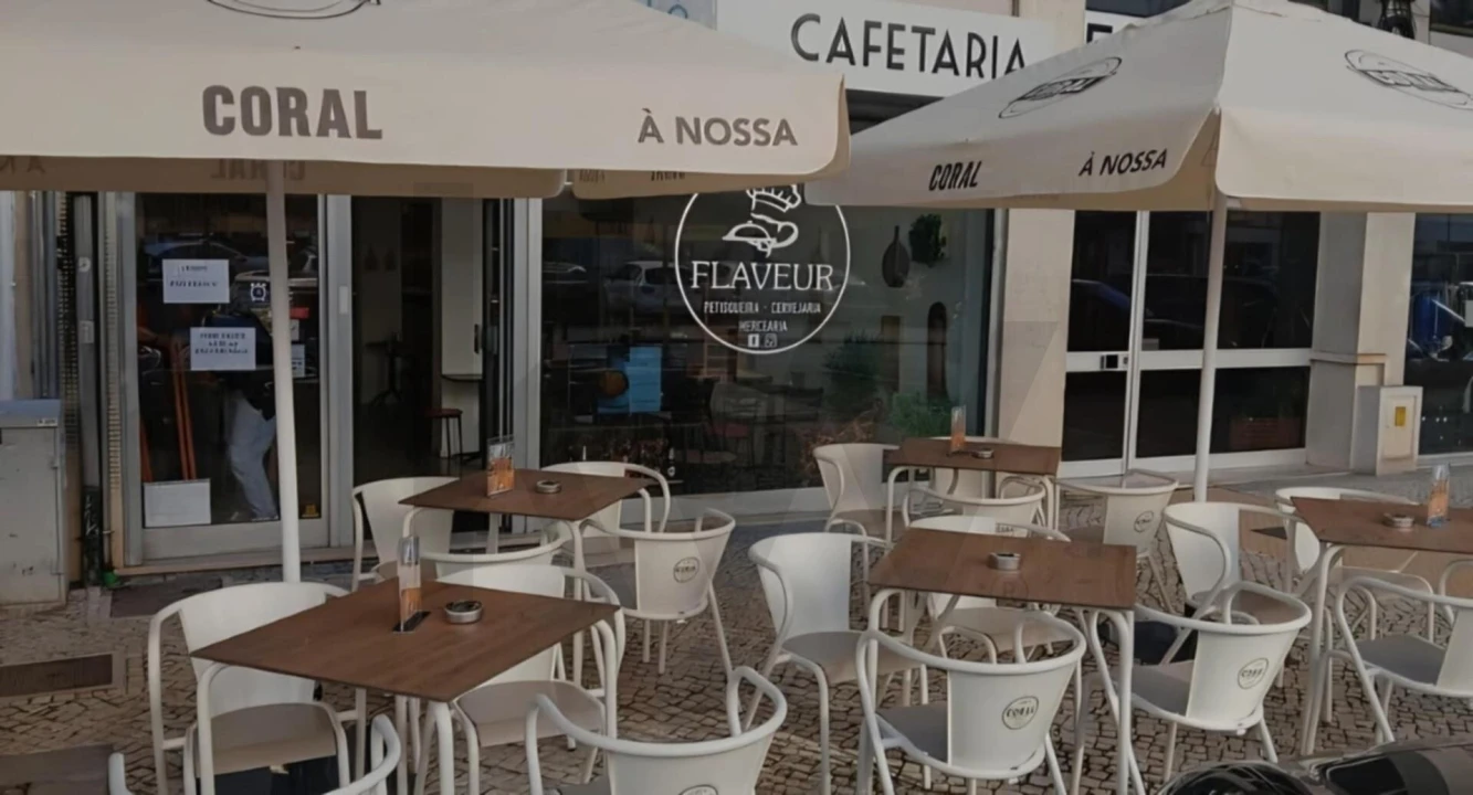 Loja para Trespasse em Santo Antonio dos Olivais Foto 2