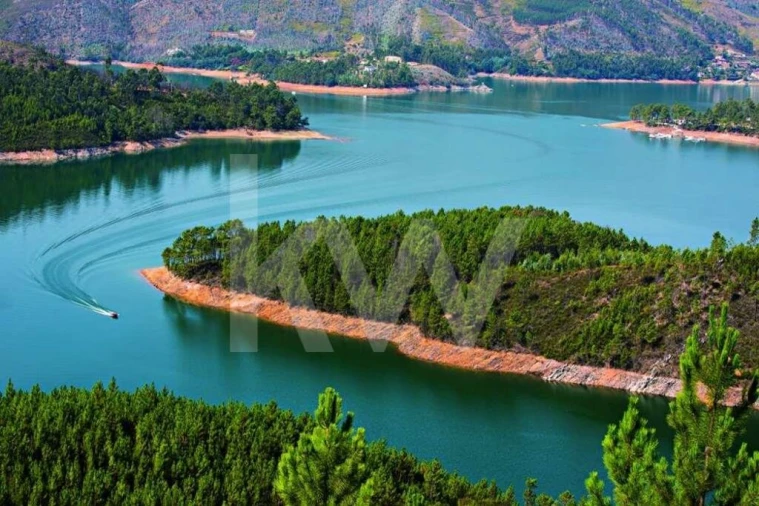 Terreno para Venda em São João Baptista e Santa Maria dos Olivais Foto 3
