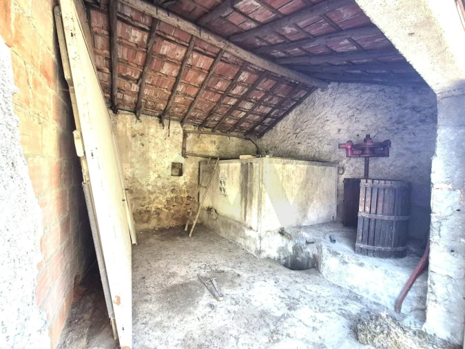 Moradia T2 para Venda em Trouxemil e Torre de Vilela Foto 27