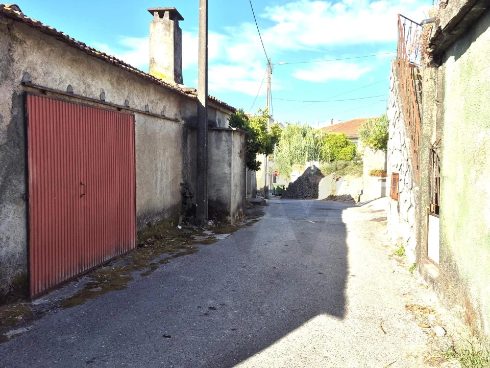 Moradia T2 para Venda em Trouxemil e Torre de Vilela Foto 25