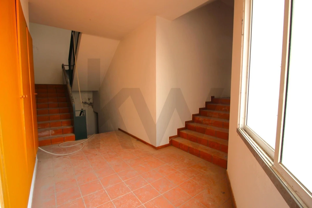 Loja para Venda em Caniço Foto 55