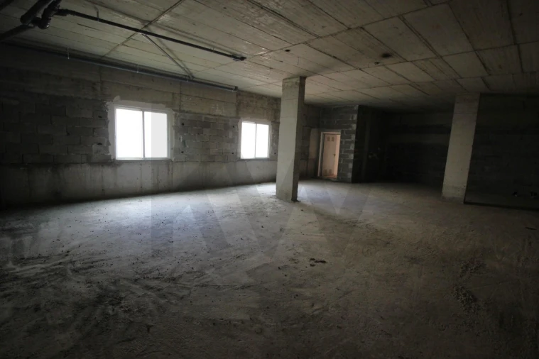 Loja para Venda em Caniço Foto 48