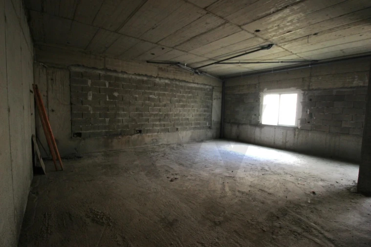 Loja para Venda em Caniço Foto 47