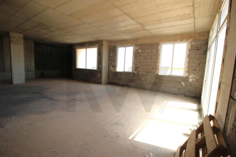 Loja para Venda em Caniço Foto 4