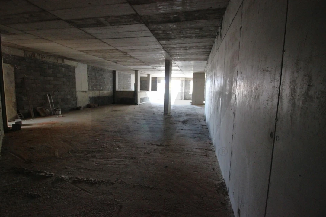 Loja para Venda em Caniço Foto 36