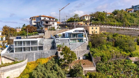 Moradia T2 para Venda em Arco da Calheta