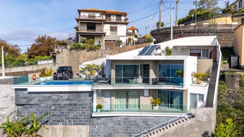 Moradia T2 para Venda em Arco da Calheta