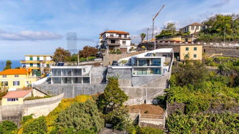 Moradia T2 para Venda em Arco da Calheta