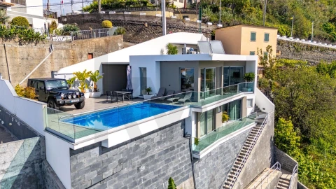 Moradia T2 para Venda em Arco da Calheta