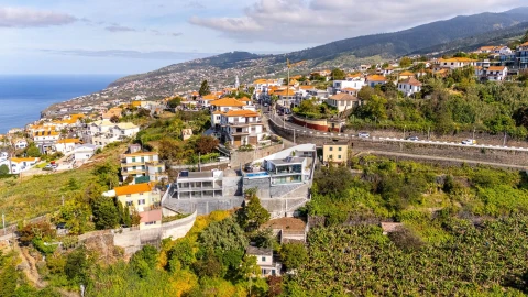 Moradia T2 para Venda em Arco da Calheta