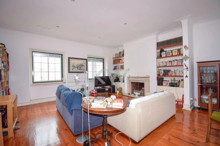 Apartamento T3 para Venda em Campo de Ourique Foto 4