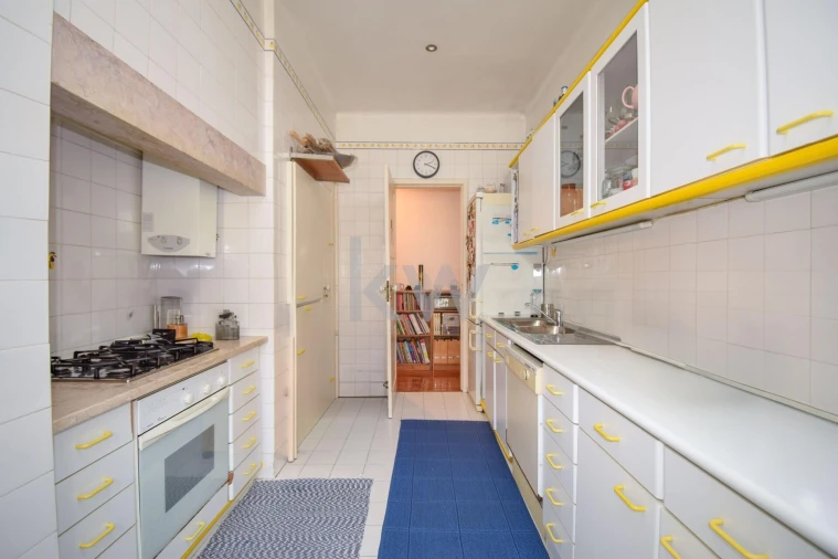 Apartamento T3 para Venda em Campo de Ourique Foto 7