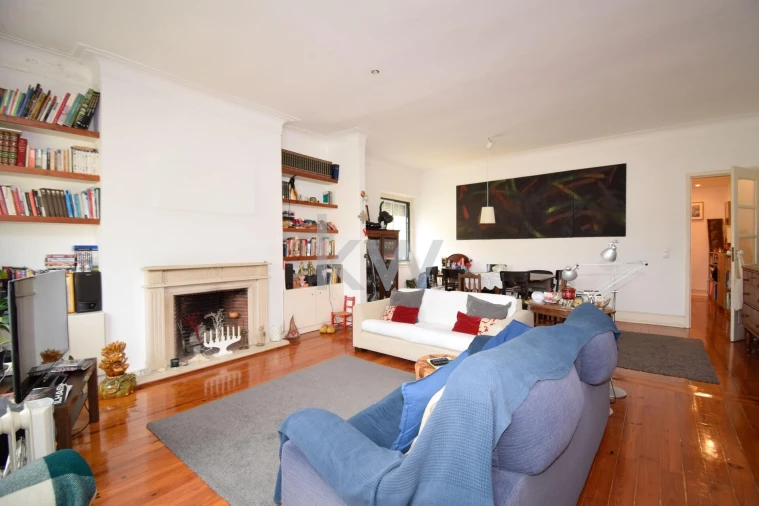 Apartamento T3 para Venda em Campo de Ourique Foto 3