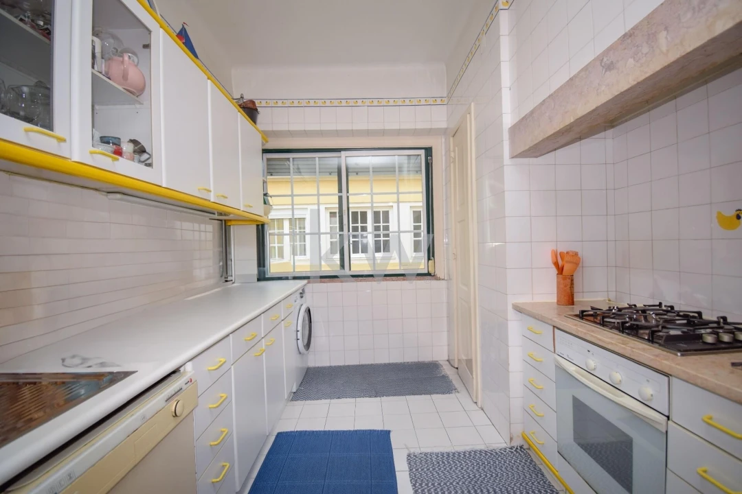Apartamento T3 para Venda em Campo de Ourique Foto 6