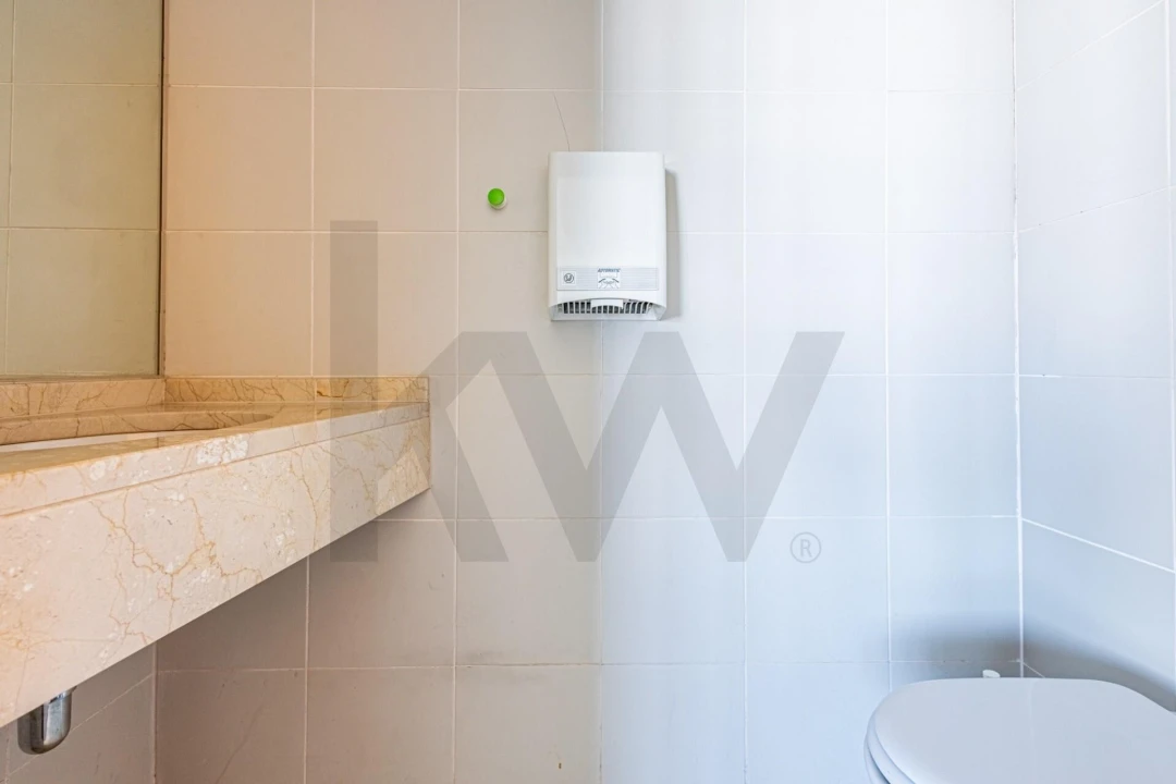 Escritório para Venda em Romeira e Várzea Foto 20