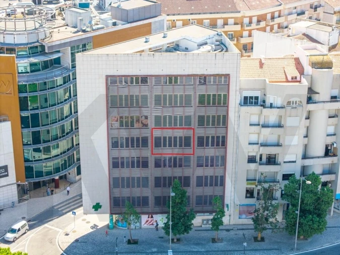 Escritório para Venda em Romeira e Várzea Foto 2