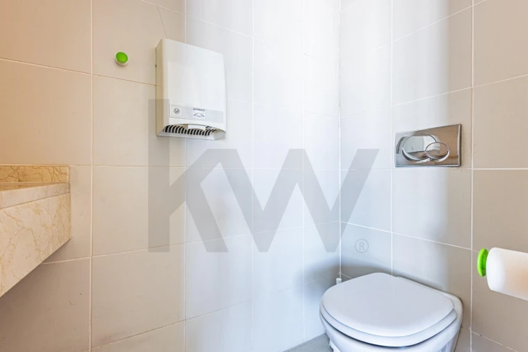 Escritório para Venda em Romeira e Várzea Foto 18