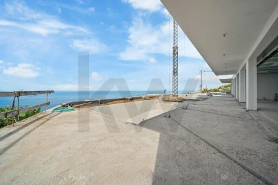 Moradia T4 para Venda em Arco da Calheta