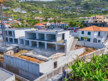 Moradia T4 para Venda em Arco da Calheta