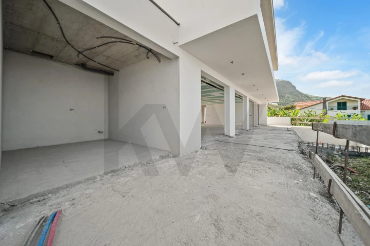 Moradia T4 para Venda em Arco da Calheta Foto 52