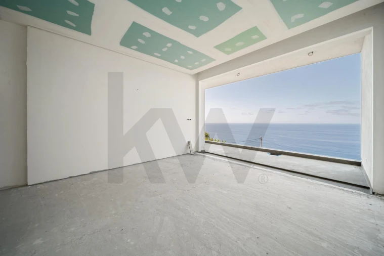 Moradia T4 para Venda em Arco da Calheta Foto 30