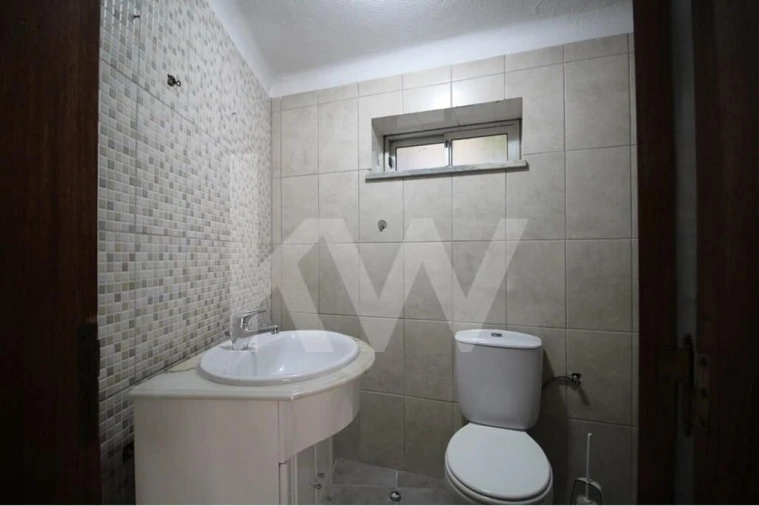 Moradia T2 para Venda em Bobadela Foto 6