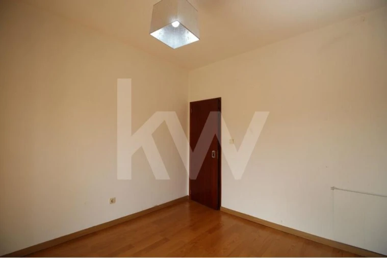 Moradia T2 para Venda em Bobadela Foto 32