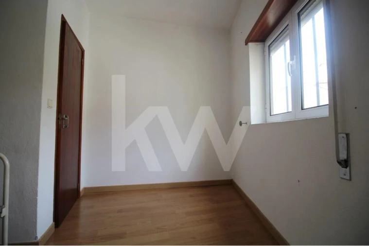 Moradia T2 para Venda em Bobadela Foto 41