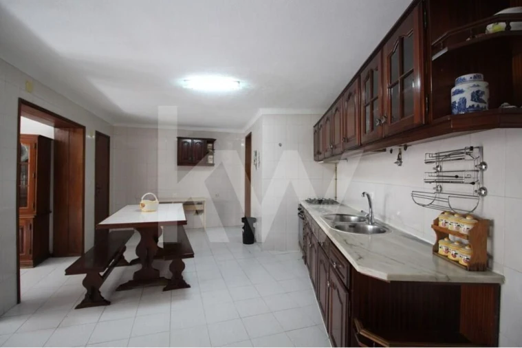 Moradia T2 para Venda em Bobadela Foto 3