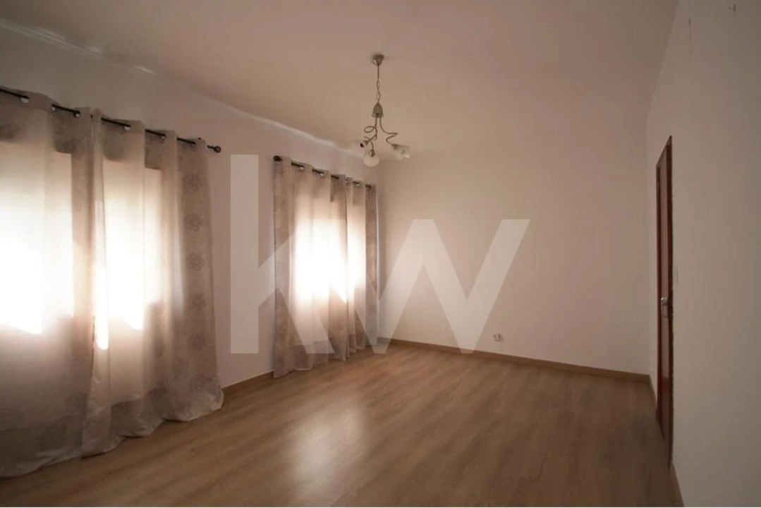 Moradia T2 para Venda em Bobadela Foto 22