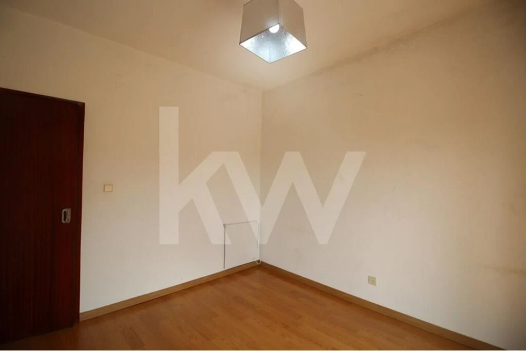 Moradia T2 para Venda em Bobadela Foto 31