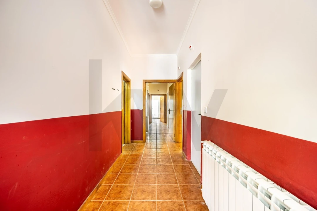 Moradia T5 para Venda em Rebordãos Foto 12