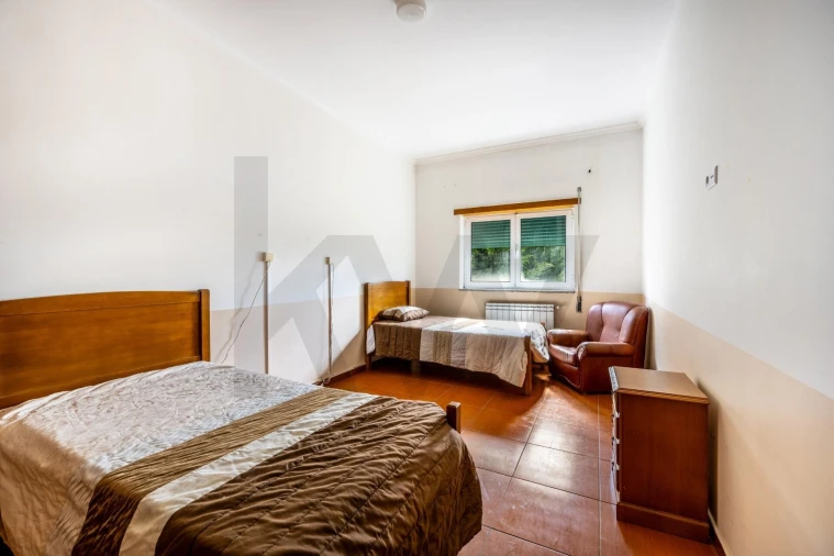 Moradia T5 para Venda em Rebordãos Foto 3