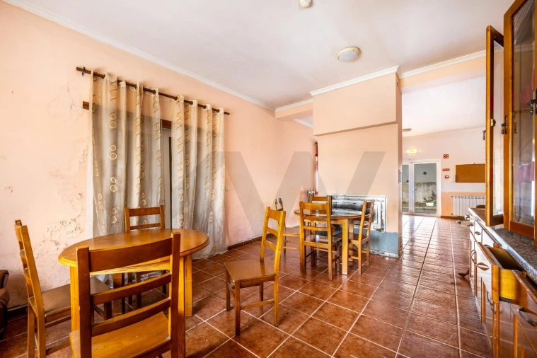 Moradia T5 para Venda em Rebordãos Foto 21