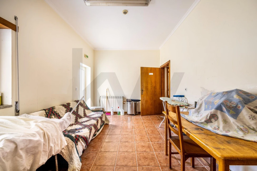 Moradia T5 para Venda em Rebordãos Foto 17