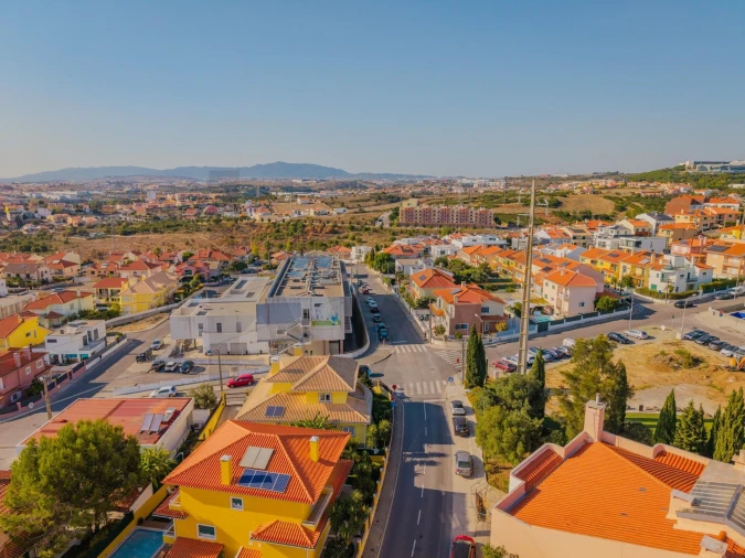 Apartamento T3 para Venda em Porto Salvo Foto 4